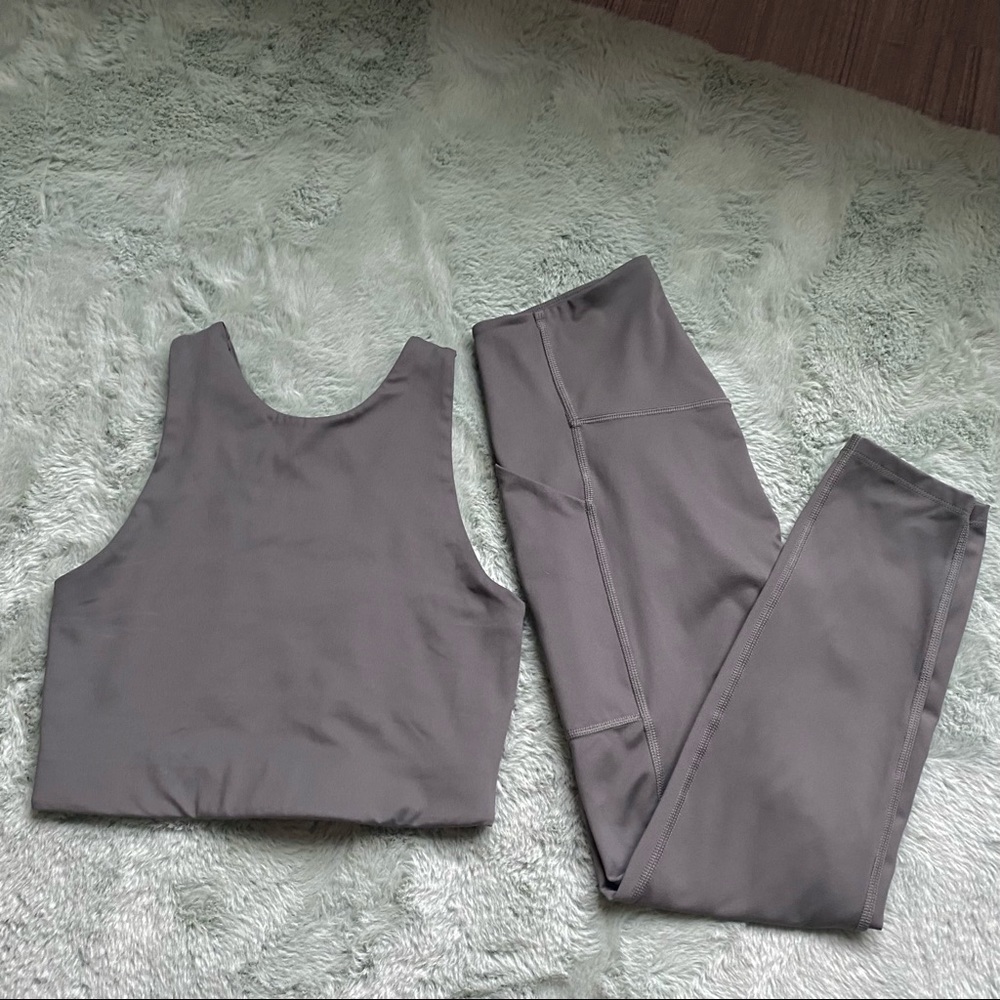 Girlfriend collective bra and leggings set size S